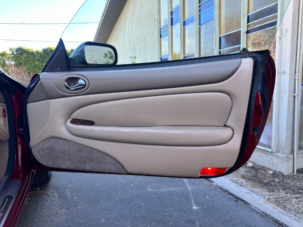 Used-2001-Jaguar-XK-Series-XK8