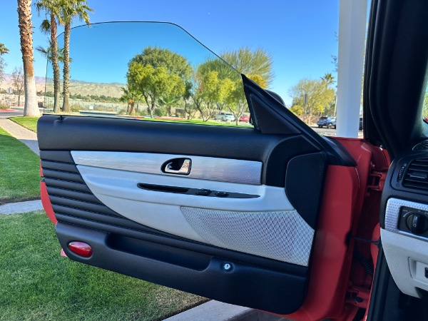 Used-2003-Ford-Thunderbird-Limited-Edition-007
