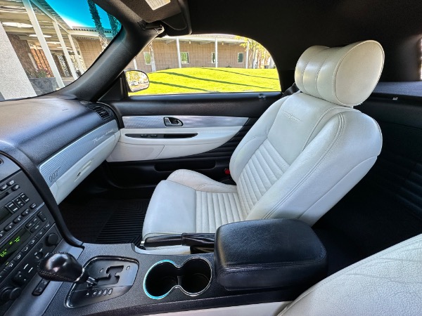 Used-2003-Ford-Thunderbird-Limited-Edition-007