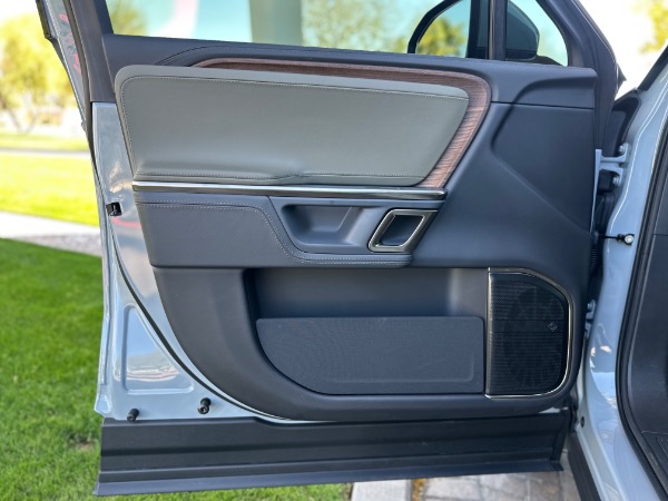 Used-2024-Rivian-R1S-Adventure