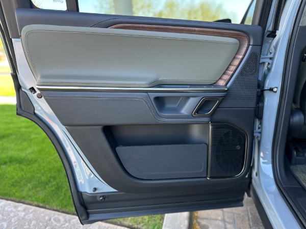 Used-2024-Rivian-R1S-Adventure