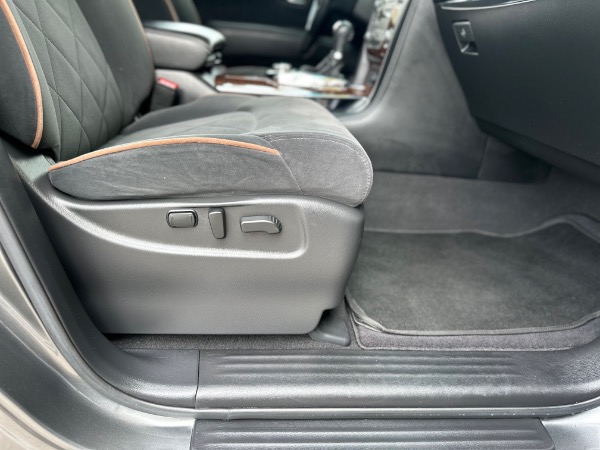Used-2017-Nissan-Armada-SV