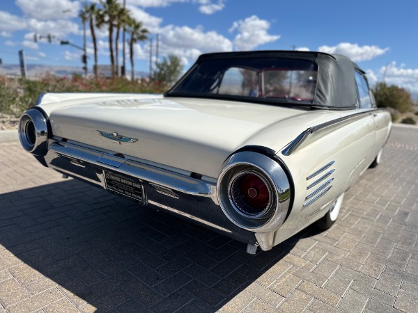 Used-1961-Ford-Thunderbird