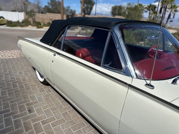 Used-1961-Ford-Thunderbird