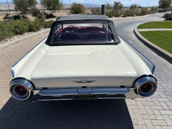 Used-1961-Ford-Thunderbird