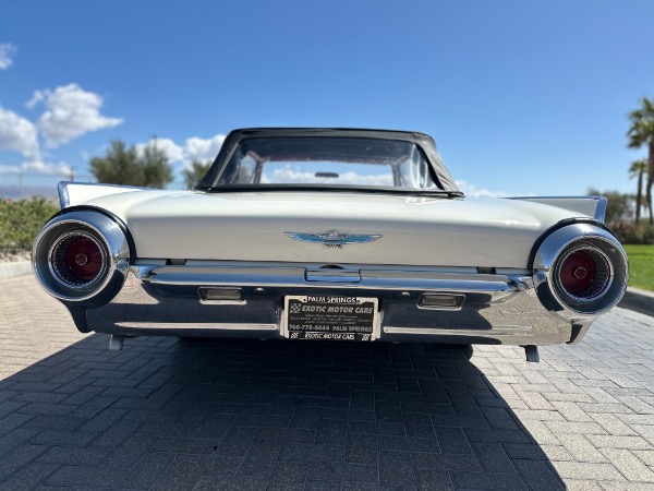 Used-1961-Ford-Thunderbird