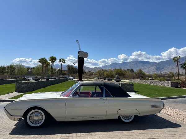 Used-1961-Ford-Thunderbird