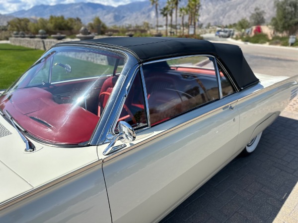 Used-1961-Ford-Thunderbird