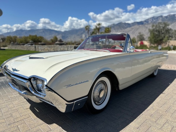 Used-1961-Ford-Thunderbird