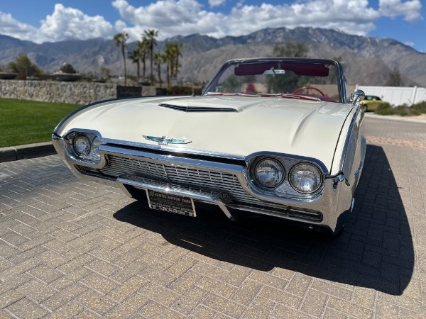 Used-1961-Ford-Thunderbird