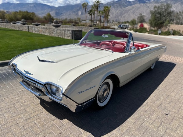 Used-1961-Ford-Thunderbird