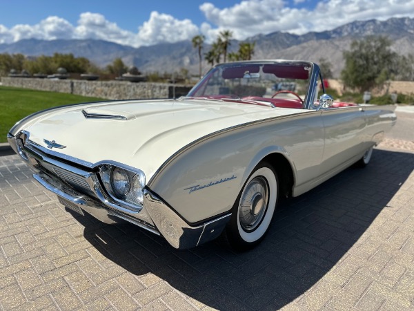 Used-1961-Ford-Thunderbird