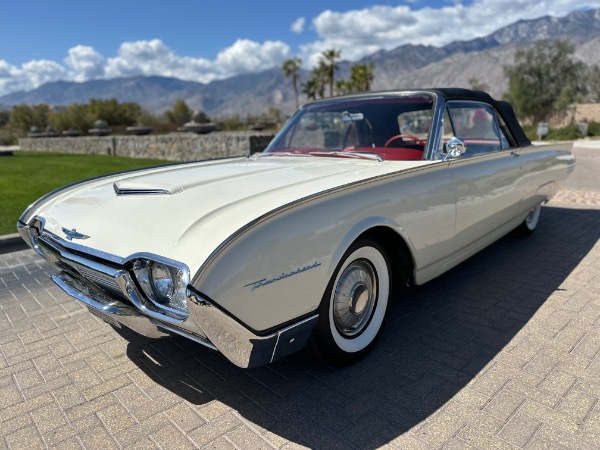 Used-1961-Ford-Thunderbird