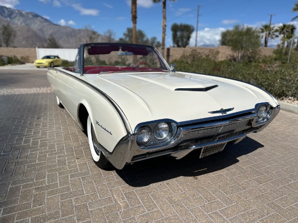 Used-1961-Ford-Thunderbird