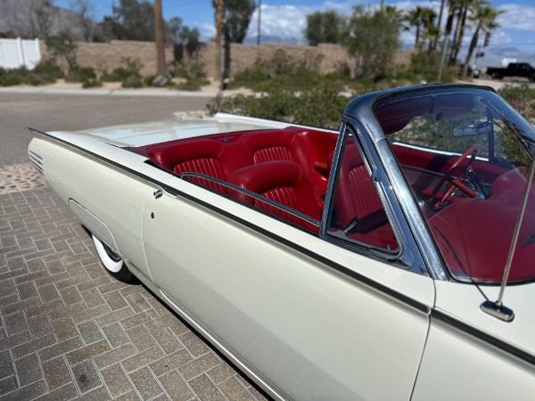 Used-1961-Ford-Thunderbird