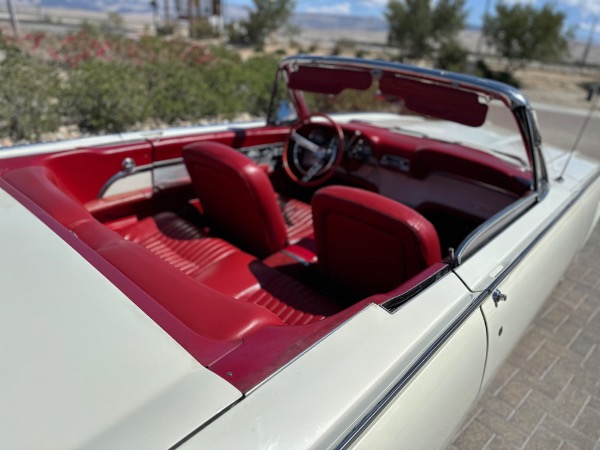 Used-1961-Ford-Thunderbird