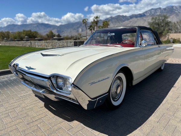 Used-1961-Ford-Thunderbird