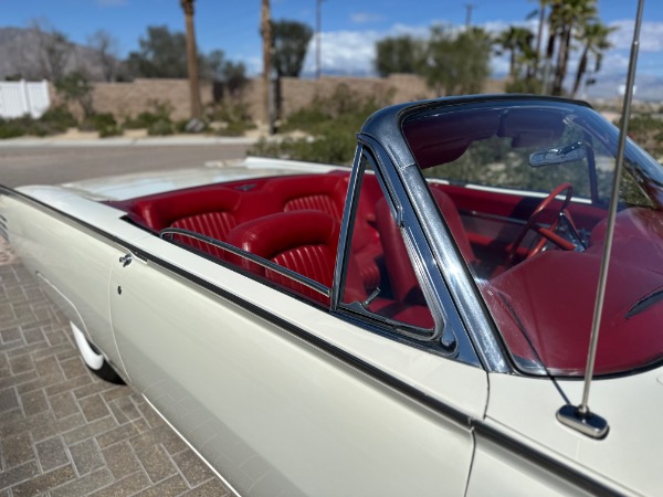 Used-1961-Ford-Thunderbird