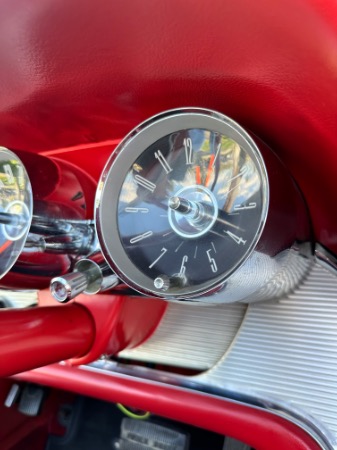 Used-1961-Ford-Thunderbird