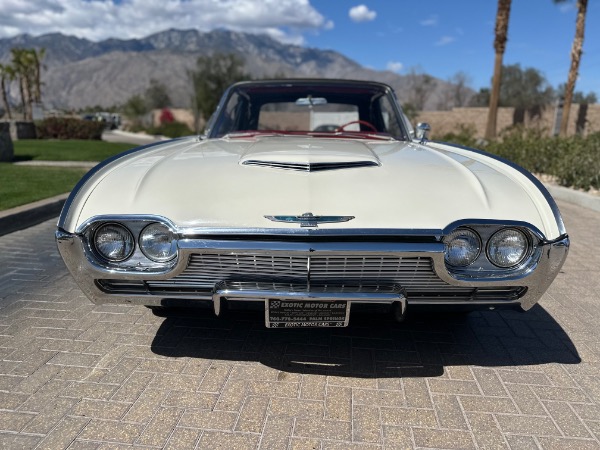 Used-1961-Ford-Thunderbird