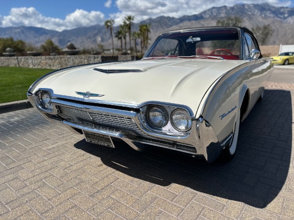 Used-1961-Ford-Thunderbird