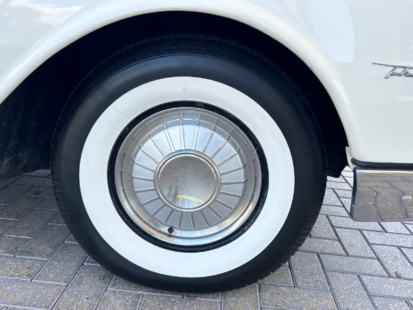 Used-1961-Ford-Thunderbird