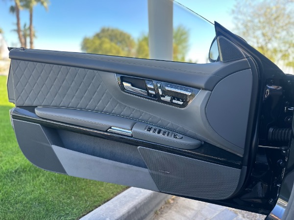 Used-2008-Mercedes-Benz-V12-Bi-Turbo-CL-65-AMG