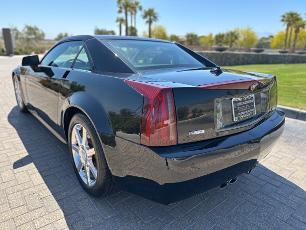 Used-2005-Cadillac-XLR