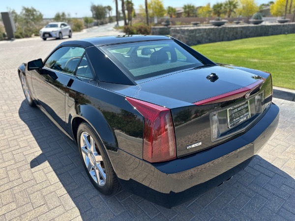 Used-2005-Cadillac-XLR