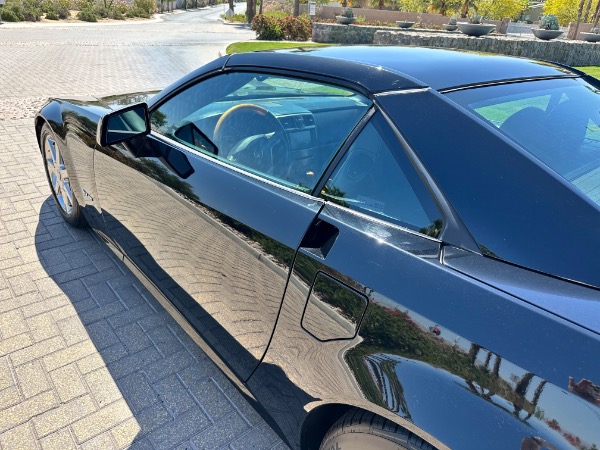 Used-2005-Cadillac-XLR