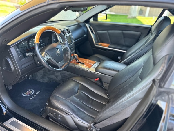 Used-2005-Cadillac-XLR