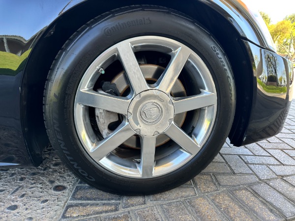 Used-2005-Cadillac-XLR