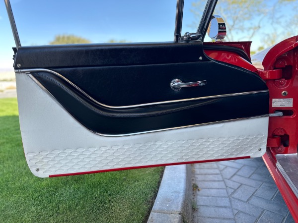 Used-1959-Ford-Thunderbird