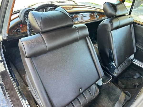 Used-1970-Mercedes-Benz-280SE