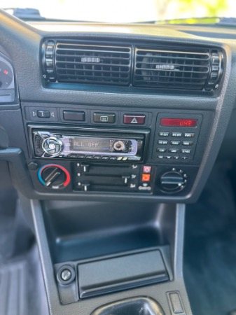Used-1988-BMW-3-Series-325i