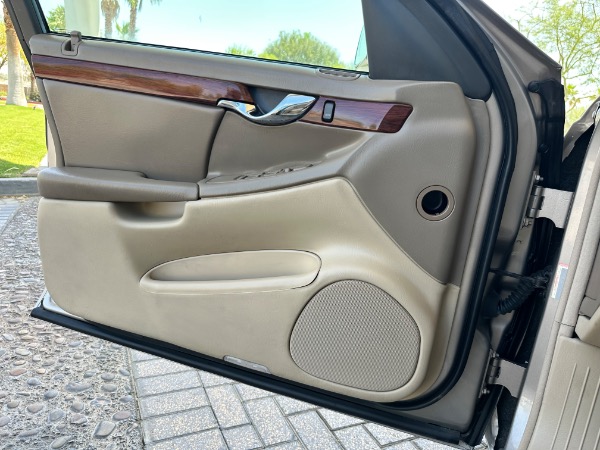 Used-2004-Cadillac-DeVille