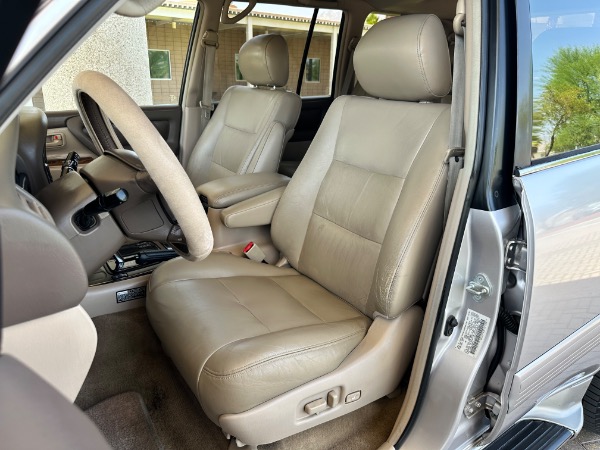 Used-2000-Toyota-Land-Cruiser