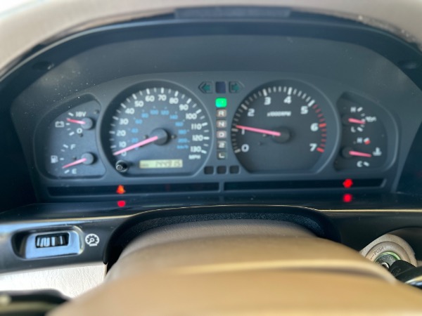 Used-2000-Toyota-Land-Cruiser