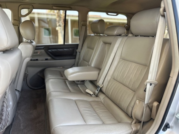 Used-2000-Toyota-Land-Cruiser