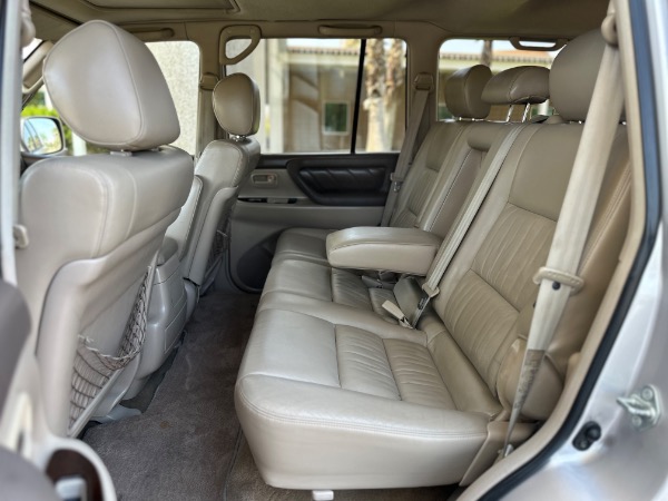 Used-2000-Toyota-Land-Cruiser