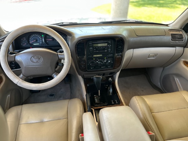 Used-2000-Toyota-Land-Cruiser