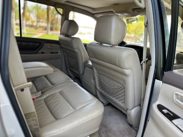 Used-2000-Toyota-Land-Cruiser