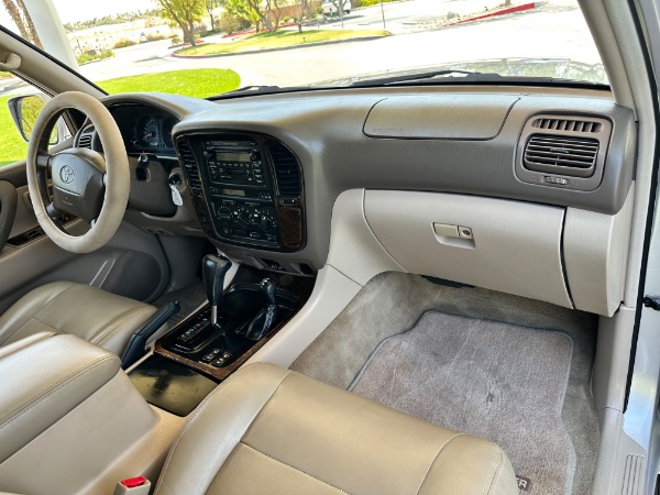 Used-2000-Toyota-Land-Cruiser