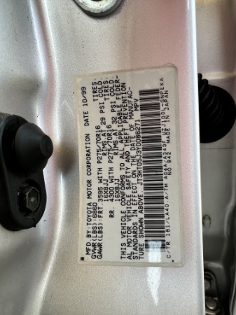 Used-2000-Toyota-Land-Cruiser