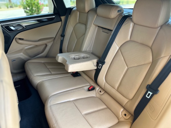 Used-2017-Porsche-Macan