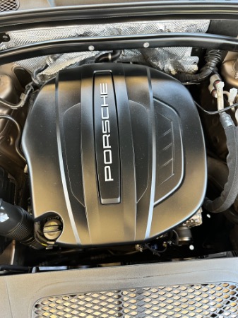 Used-2017-Porsche-Macan