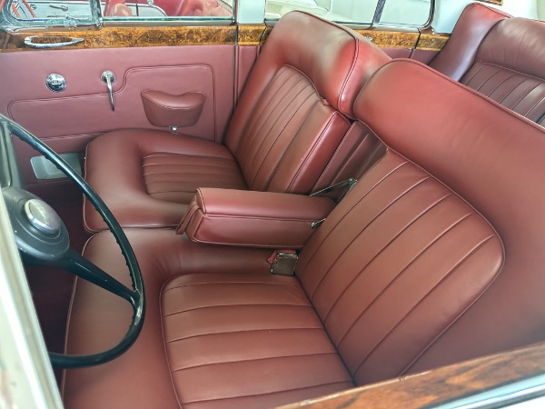Used-1965-Rolls-Royce-Silver-Cloud-III