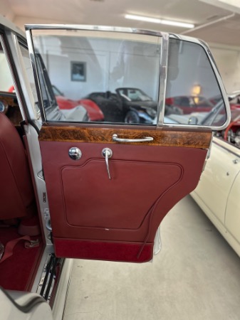 Used-1965-Rolls-Royce-Silver-Cloud-III