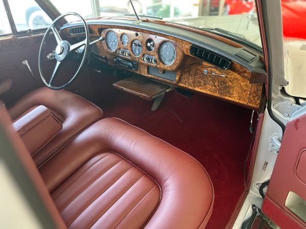 Used-1965-Rolls-Royce-Silver-Cloud-III