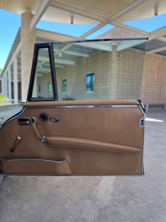 Used-1969-Mercedes-Benz-280SE